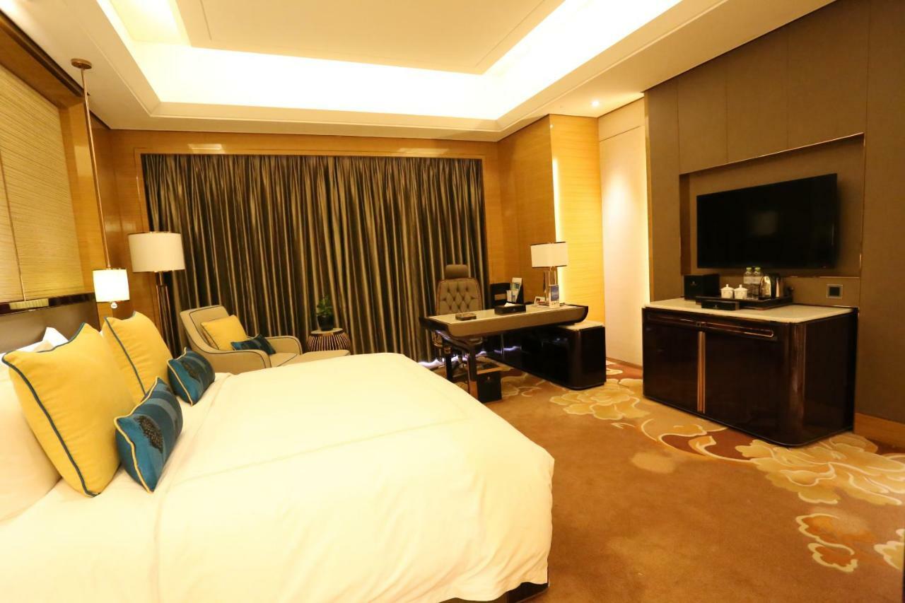 Jinjiang International Hotel Urumqi Exterior photo